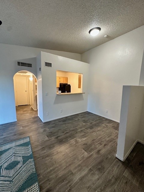 silverado apartment deluxe entry way